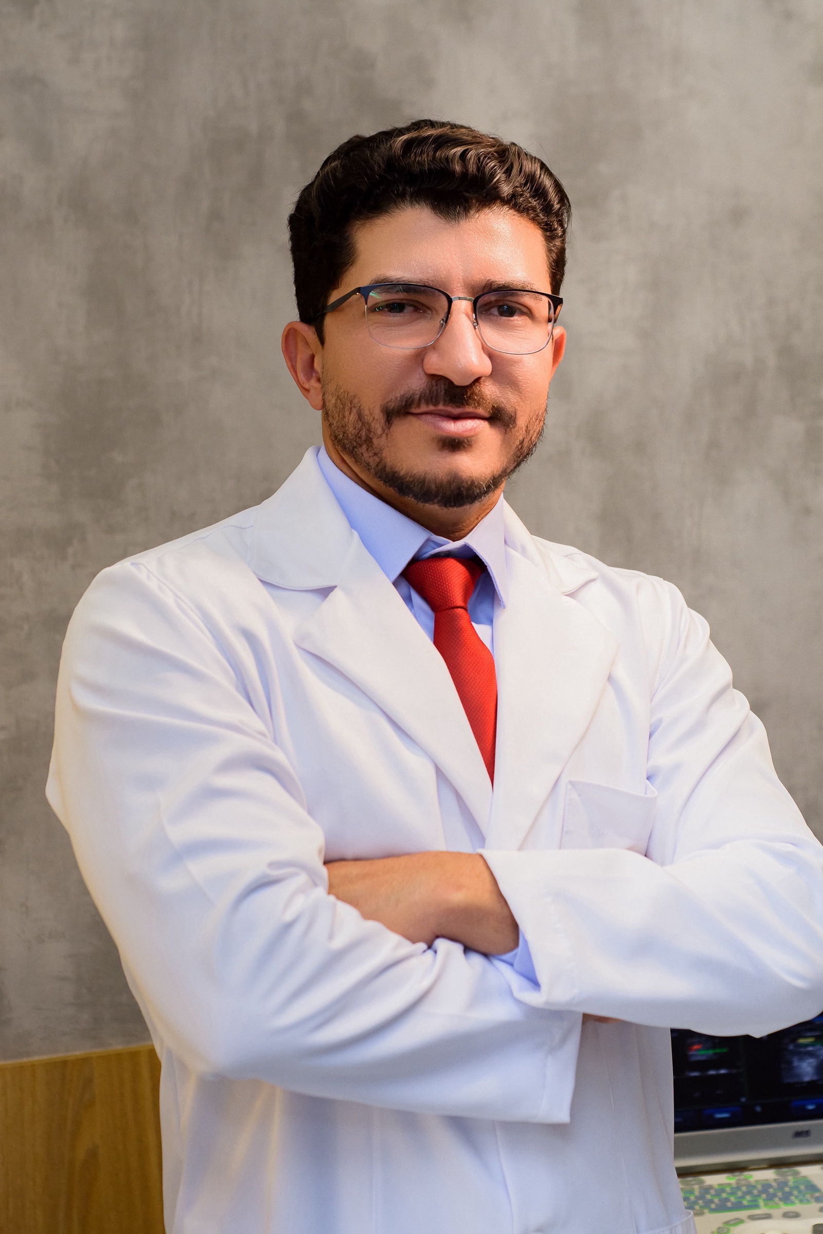 Dr. Oldack Miranda Neto, angiologista e cirurgião vascular, na Angioclin em Camaçari - BA